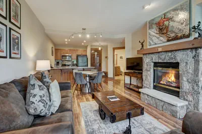 Photo 3 - Cozy Ski Chalet with Large Balcony