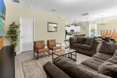 Photo 2 - 5 Bedrooms / 4.5 Bathrooms / Champions Gate
