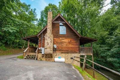 Photo 4 - Sunrise Woods Retreat
