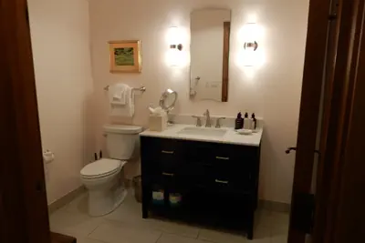 Photo 5 - Modern King Room in Heart of Mt. Crested Butte