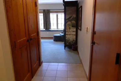 Photo 4 - Modern King Room in Heart of Mt. Crested Butte