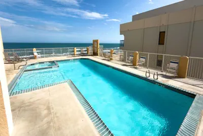 Photo 5 - Penthouse Beachfront Views Renovated