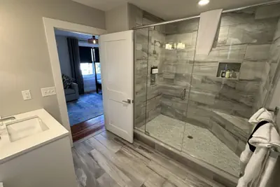 Photo 4 - Contemporary 1 Bed/ 1 Bath on Historic Pelham St