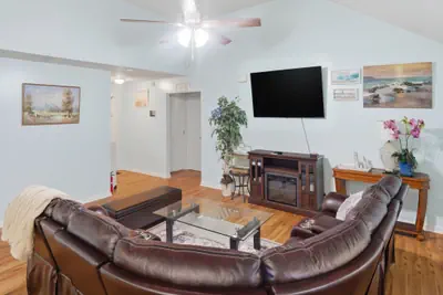 Photo 2 - 3BR Savannah Home Sleeps 5 Near historic District
