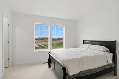 Photo 4 - New 4BR Townhome Near Harpers Ferry
