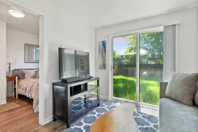 Photo 2 - Snug Spot 68 - Close to Downtown & Autzen