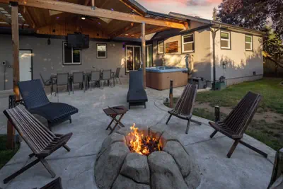 Photo 4 - The Mixture - Hot Tub, Fire Pit & Covered Outdoor Dining