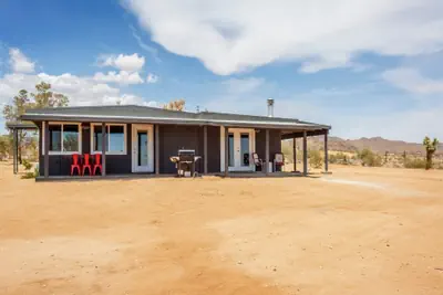 Photo 2 - The Flag Ranch - Hot Tub, Fire Pit and BBQ!
