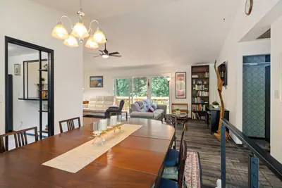 Photo 5 - Wake Robin House - Comfortable & Close to Campus