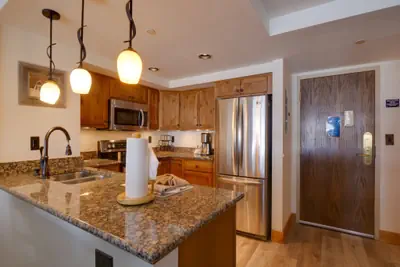Photo 2 - Mountain Plaza 1 Bedroom Condo #610
