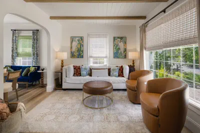 Photo 3 - Bella Azul - Charming Home Minutes from Campus