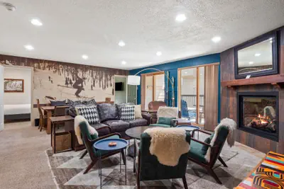 Photo 4 - Copper Mountain Inn 2 Bedroom Condo #125/129