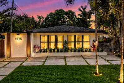 Photo 3 - Modern Home • Pool • Near Beach & Las Olas