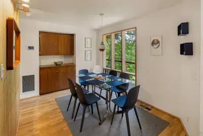 Photo 5 - The Meadowlark - Midcentury Gem Minutes from Campus