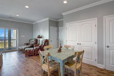 Photo 2 - BeachGate Condo Suites and Oceanfront Resort - Deluxe Suite 2 Bedroom #1