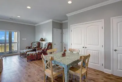 Photo 2 - BeachGate Condo Suites and Oceanfront Resort - Deluxe Suite 2 Bedroom #2