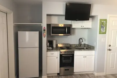 Photo 5 - BeachGate Condo Suites and Oceanfront Resort  - Deluxe Suite Sleeps 4 #1
