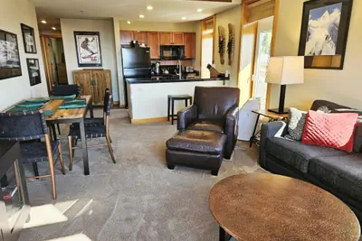 Photo 2 - Schweitzer PM: White Pine 407 - 2BR w/ Kings & Lake View