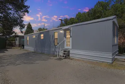 Photo 2 - Desert Haven Cozy 2-Bedroom Mobile Home Near NMSU