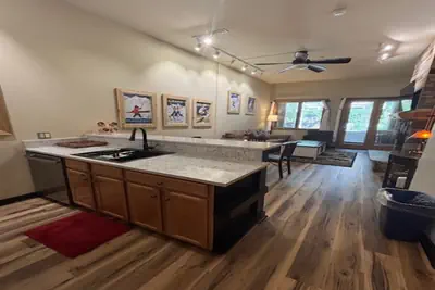 Photo 4 - Arapahoe Lodge-1BR and Murphy Condo -Kids Ski Free
