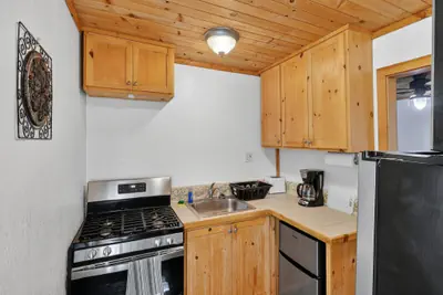 Photo 4 - Rouge Cobb Mountain Hotel - Cabin 3