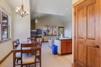 Photo 2 - Cache 2 Bedroom Townhome #2201