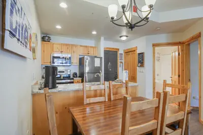 Photo 5 - Tucker Mountain 2 Bedroom Condo #401