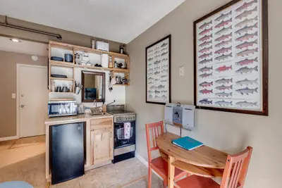 Photo 5 - 37SLL - Economical - Convenient - Kitchenette - Sleeps 2