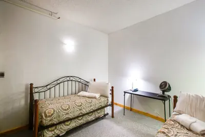 Photo 4 - 56SLL - Fireplace - Inexpensive - Kitchenette - Sleeps 4
