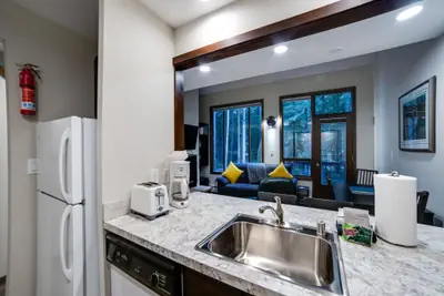 Photo 5 - 68SW - Fireplace - Washer/Dryer - Wi-Fi - Dishwasher- Sleeps 4