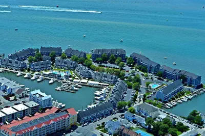 Photo 2 - Harbour Island 406K