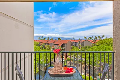 Photo 2 - Kaanapali Shores 642 Studio Condo