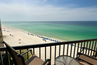 Photo 2 - Coastal Comfort | Beachfront Condo