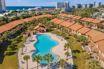 Photo 3 - Gone Coastal |Pools|Mini Golf| Sleeps 6