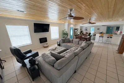 Photo 4 - Bid A Wee Palms - Sleeps 12 - Close to the Beach