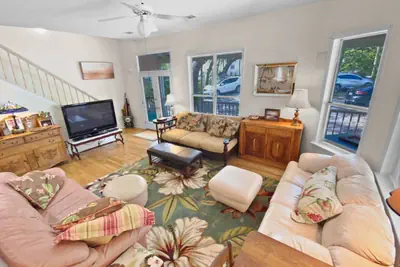 Photo 5 - The Pink House | Sleeps 12 | 2-minute walk from Seaside/Beach