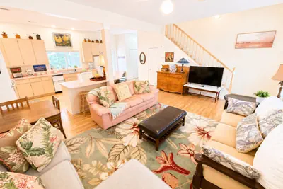 Photo 5 - The Pink House | Sleeps 10 | 2-minute walk from Seaside/Beach