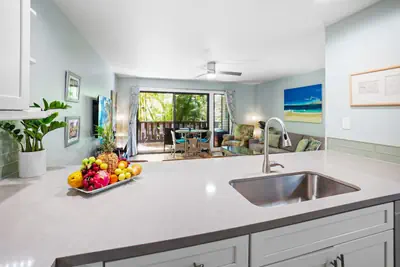 Photo 3 - Kihei Resort #108