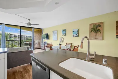 Photo 3 - Lovely Condo with Ocean View at Maui Sunset MSA403