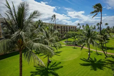 Photo 5 - Lovely Condo with Ocean View at Maui Sunset MSA403
