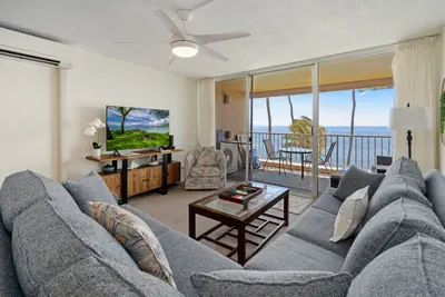 Photo 2 - Beautifully Upgraded, Amazing Ocean Views MS316