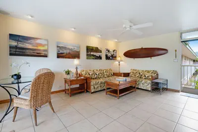 Photo 2 - Relaxing and Peaceful Condo, Walk to Beach! KTP302