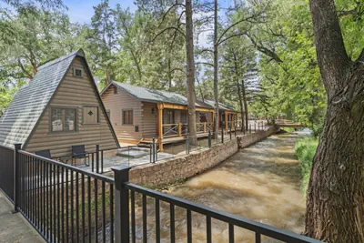 Photo 5 - Timber Lodge #20