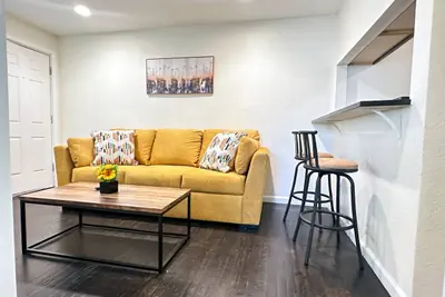 Photo 5 - Furnished Sunflower 1BR | 10min to Denver | 30+ Stays