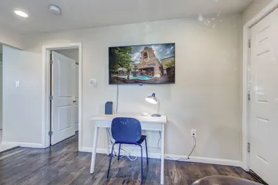 Photo 4 - Royal Blue Lakewood Retreat | Light Rail + Denver