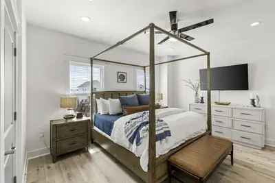 Photo 4 - Captain’s Quarters | Sunset Views & 5 Min to Beach