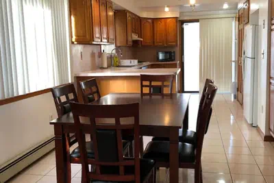 Photo 2 - Private house with 4 bedrooms and 2 bathrooms, direct NYC Manhattan train only 10 minute walk away