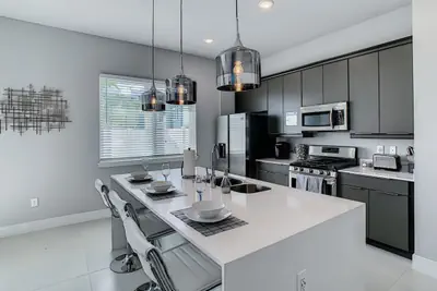 Photo 5 - Luxury Resort Style Condo Near Disney-103