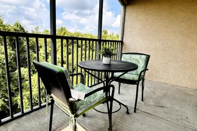 Photo 5 - Exquisite 3BR Retreat Near Disney