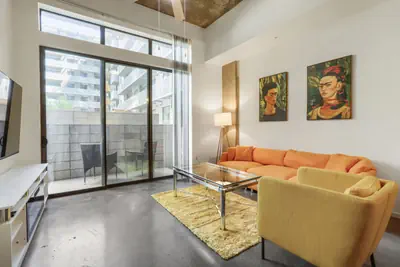 Photo 3 - Phoenix Downtown Zen Loft